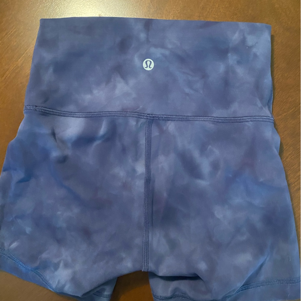 Lululemon Wunder Train high rise shorts